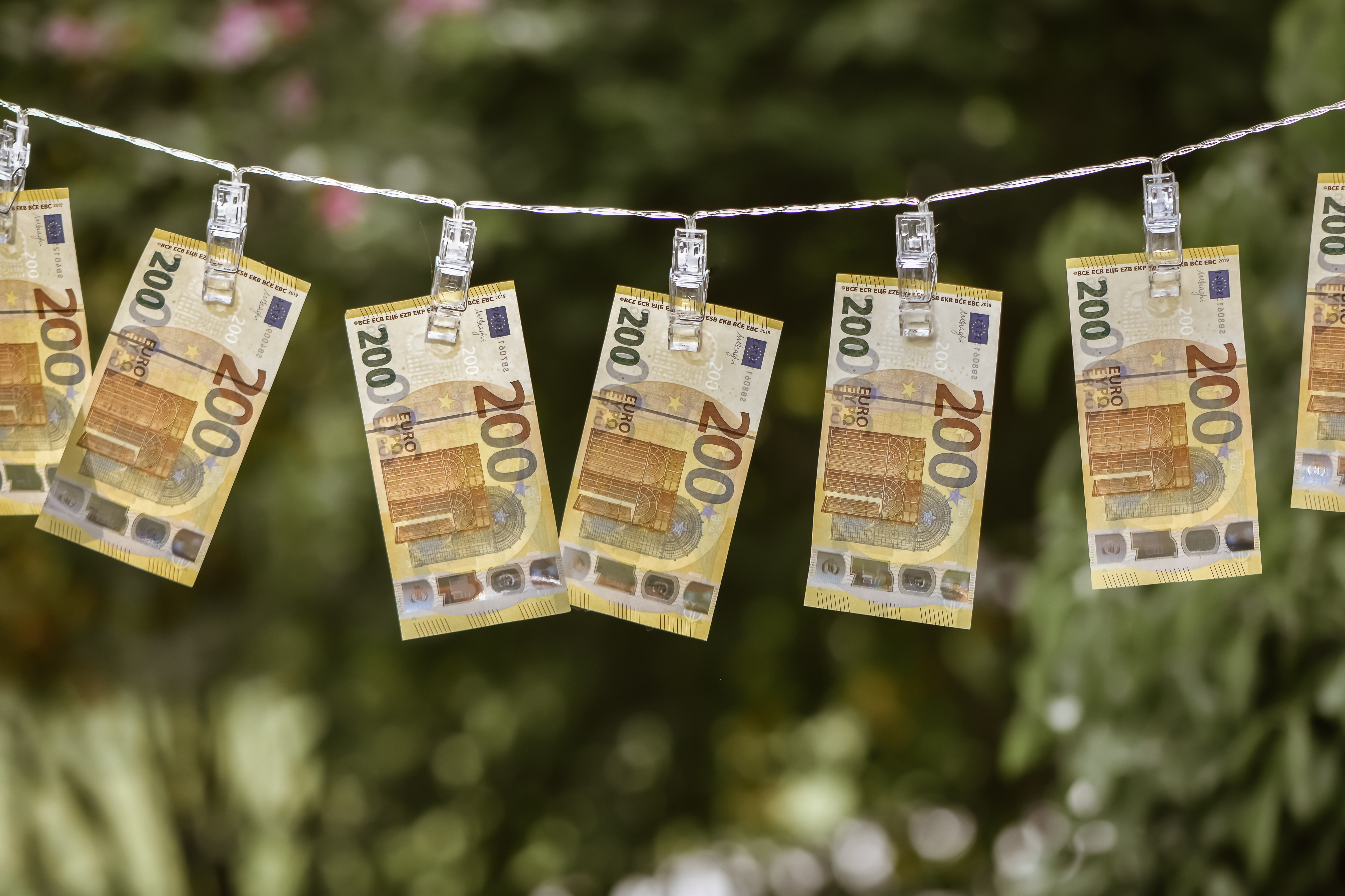 New MNB Recommendation on Combating Money Laundering and Terrorist Financing: Focus on Compliance Officers New MNB Recommendation on Combating Money Laundering and Terrorist Financing: Focus on Compliance Officers